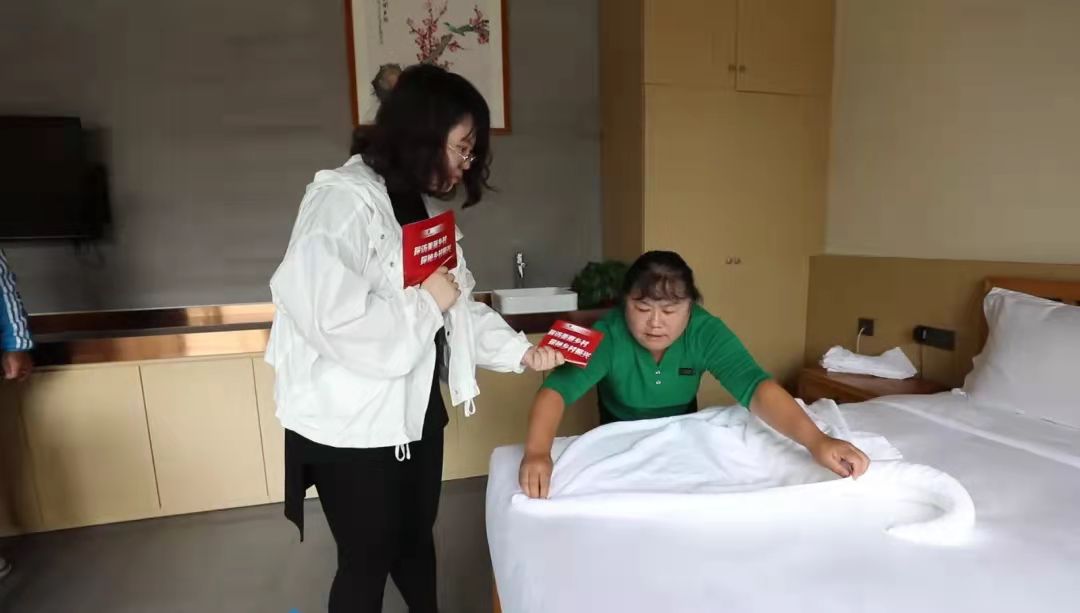 探訪“網紅”梁家莊村：發展精品民宿實現美麗蝶變